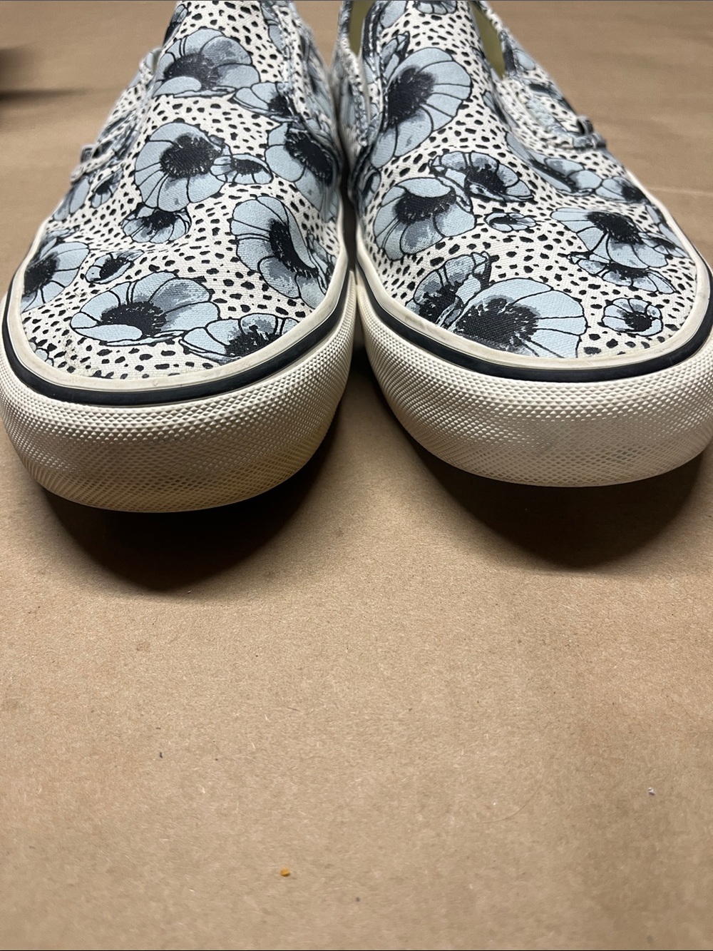 Vans Slip-On Sneakers White Black Light Blue Poppy Floral Women 10 - Picture 2 of 6